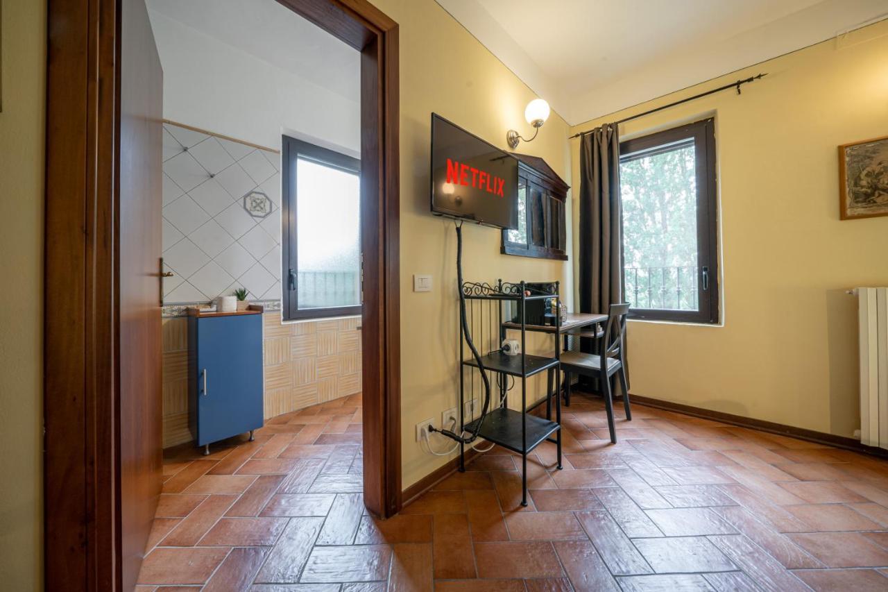 Casello A1, Sud - Aurora Charming